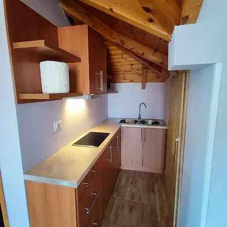 Daire Lovely 1 - Bedroom Loft With Free Parking *