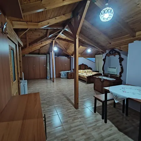 Lovely 1 - Bedroom Loft With Free Parking * Gjirokaster