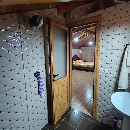 Daire Lovely 1 - Bedroom Loft With Free Parking