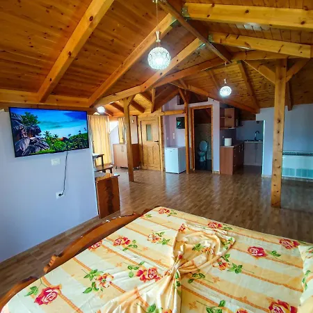 Lovely 1 - Bedroom Loft With Free Parking Apartment Gjirokaster