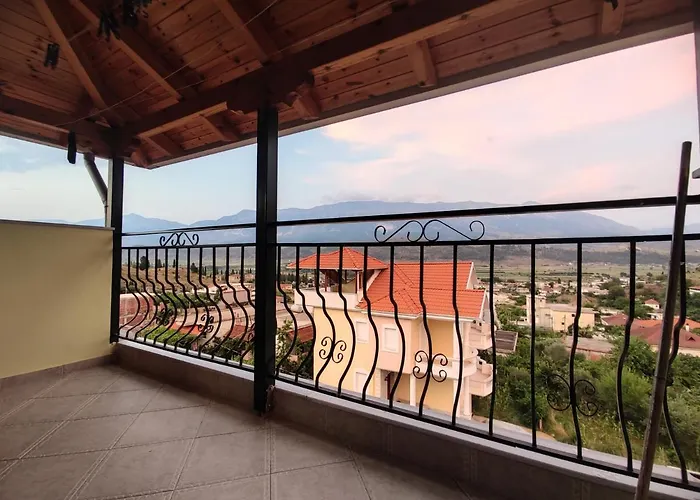 Lovely 1 - Bedroom Loft With Free Parking